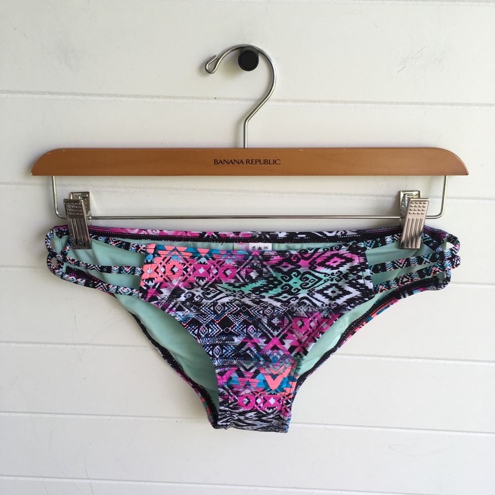 [Sundazed] NWOT Cross Strap Bottoms Aztec Neon NEW
